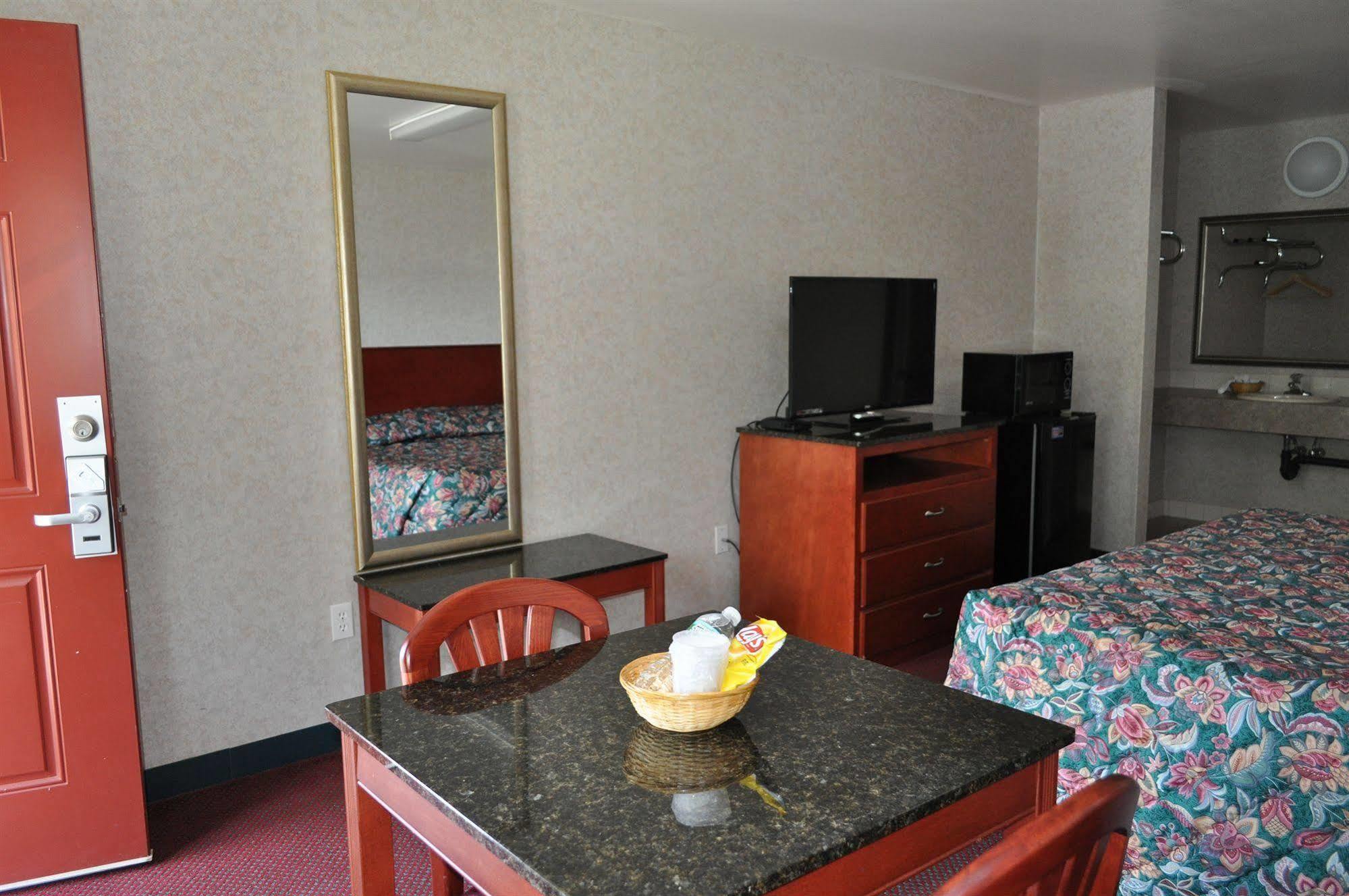 Atrium Inn & Suites Galloway Ngoại thất bức ảnh