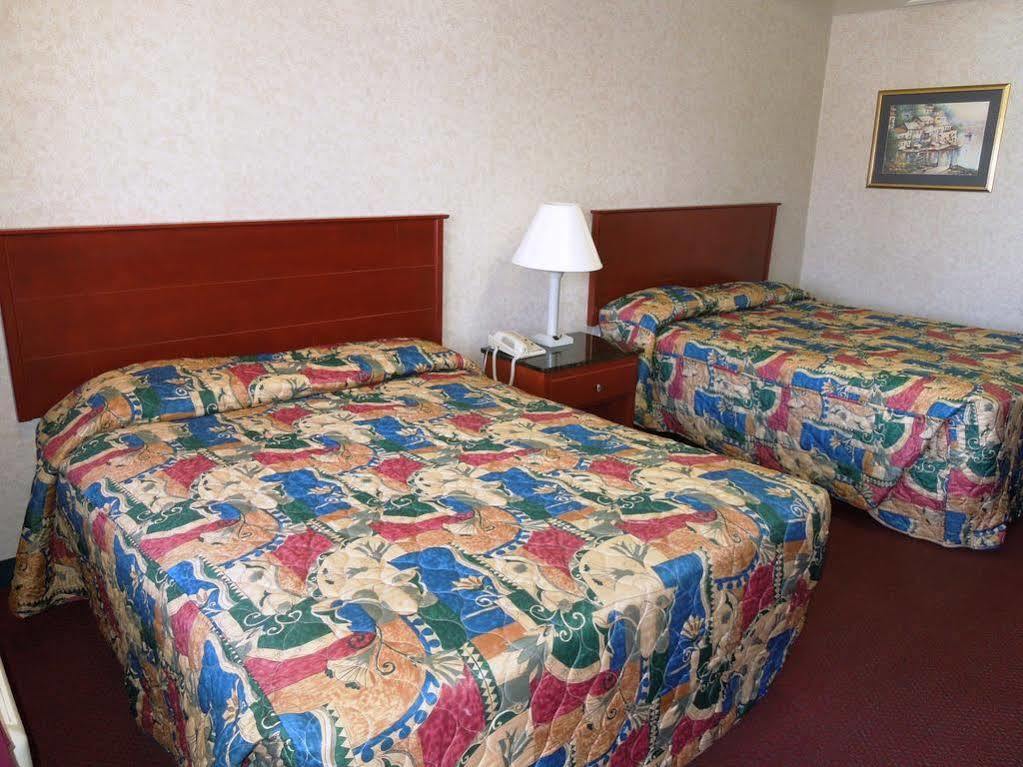 Atrium Inn & Suites Galloway Ngoại thất bức ảnh