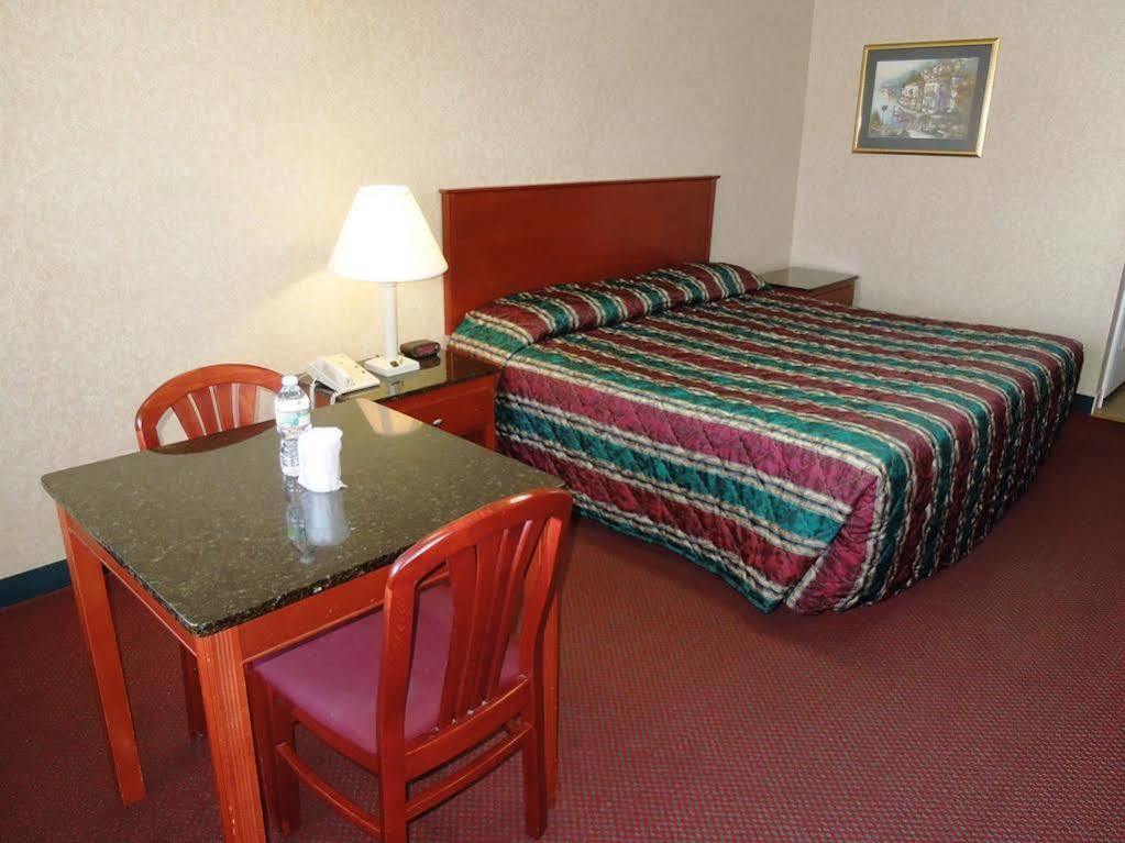 Atrium Inn & Suites Galloway Ngoại thất bức ảnh