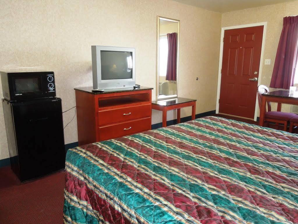 Atrium Inn & Suites Galloway Ngoại thất bức ảnh