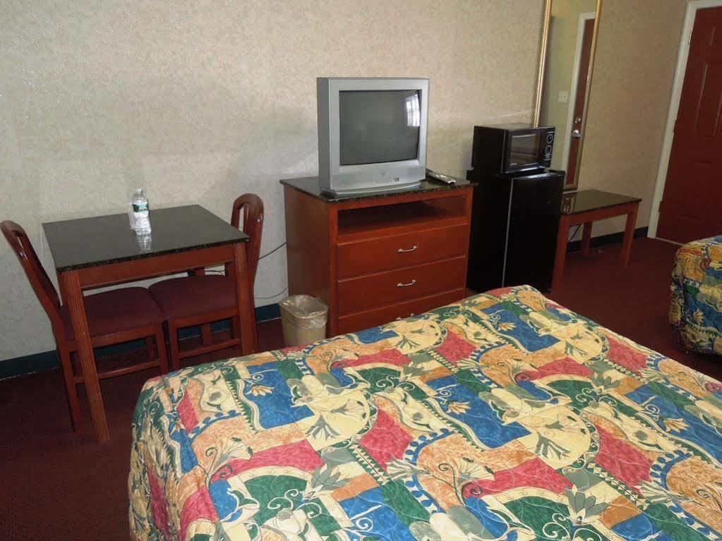 Atrium Inn & Suites Galloway Ngoại thất bức ảnh