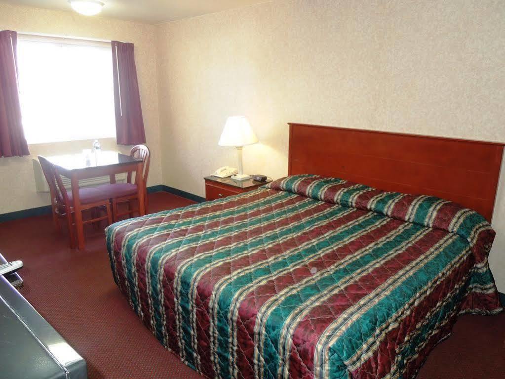 Atrium Inn & Suites Galloway Ngoại thất bức ảnh